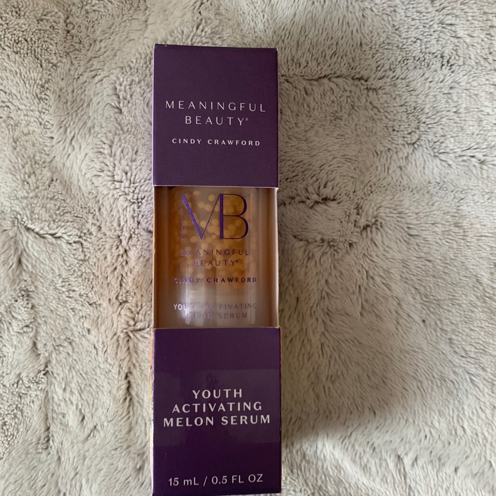 Cindy Crawford Youth renewing serum